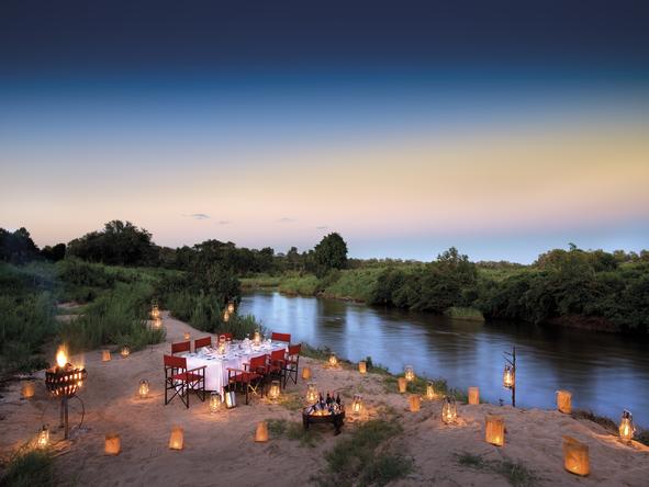 Tinga Narina Lodge - bush dinner